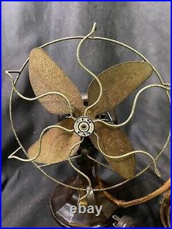 Antique 8 Gem Fan Metal Blade & Bakelite Base Works Desk Or Table