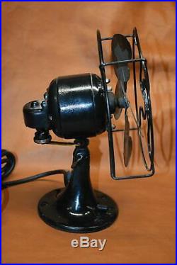 Antique Emerson Electric Oscillating 8 Desk Top Fan 4 Blade 1 Speed 2240-B