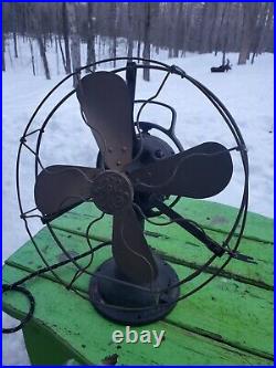 Antique GE 1915 Brass 4 blade 3 speed Oscillating Fan alternating current