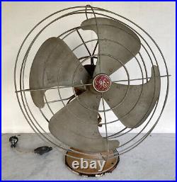 Antique GE General Electric Oscilating Desk Fan. 16 Blade 1951 Vortalex F11V163