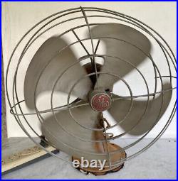 Antique GE General Electric Oscilating Desk Fan. 16 Blade 1951 Vortalex F11V163