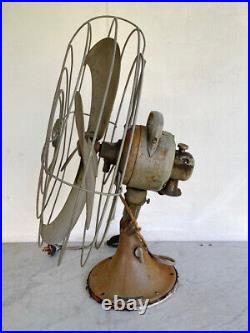 Antique GE General Electric Oscilating Desk Fan. 16 Blade 1951 Vortalex F11V163