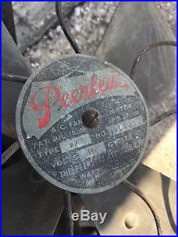 Antique VTG 1920s 12 Peerless Front Oscillator Desk Fan Unique Brass Blade Fan