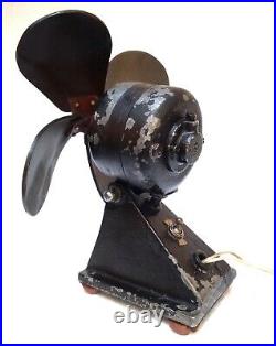 Antique Very Rare British Cast Iron Miniature Electric Fan 7.8´´ Leather Blades