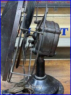 Antique Victor Electric Fan 12 Stationary withCage Spreader -Works