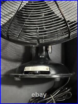 CINNI Vintage 18 Electric 3-Speed Oscillating Industrial Black Mid-Century Fan