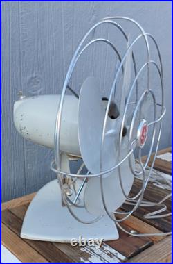 General Electric GE Table Fan F14S125 Oscillating Metal 14 Antique 1940s MCM