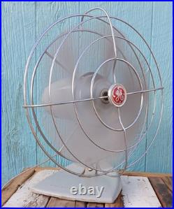 General Electric GE Table Fan F14S125 Oscillating Metal 14 Antique 1940s MCM