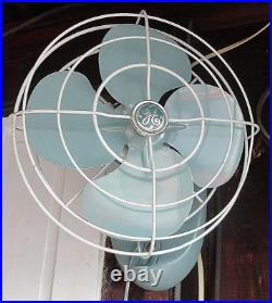 Genral Electric Fan /2 Speed Four Blade Osculating Turquoise/Green Retro Fan