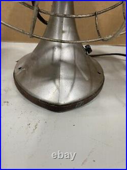 Hunter Antique Aluminum /chrome Table Desk Fan