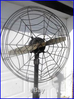 Rare Antique Eskimo Single Propeler Art Deco Industrial Spider Web Floor Fan