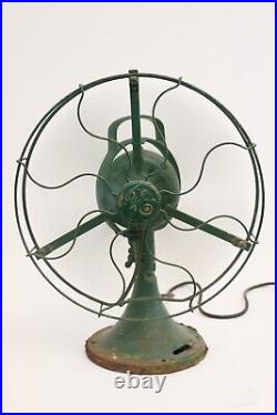 Rare Antique GENERAL ELECTRIC Vintage Oscillating Desk Fan Army Green AF2
