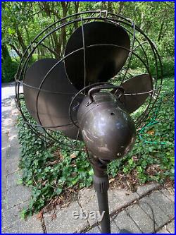 Very Nice MCM Vintage Emerson 77648-SJ Oscillating Electric Pedestal Fan