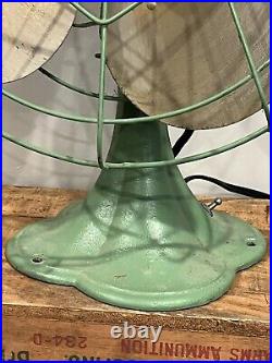 Vintage 1930s Emerson Junior Desk Fan 2660-B With Gold Blades Working (10A)