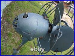 Vintage 1940's Westinghouse Poweraire Model 12PAP Oscillating Pedestal Fan