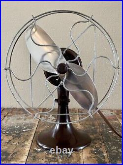 Vintage BARCOL Barber-Coleman-Company Rockford Illinois Bakelite 2 Speed Fan