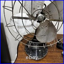 Vintage Hunter Zephair 12 D-12 Electric Oscillating 2 Speed Fan Cat. 25 WORKS