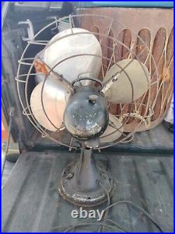 Vintage Hunter Zephair Electric Oscillating 2 Speed Fan