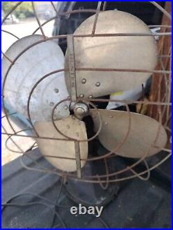 Vintage Hunter Zephair Electric Oscillating 2 Speed Fan