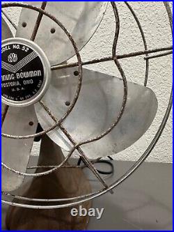 Vintage Manning Bowman 12 Oscillating Desk / Table Fan Model No. 52