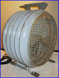 Vintage Westinghouse 16RWF Industrial Machine Age UNUSUAL Low Floor Fan