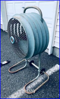 Vintage Westinghouse Mobilaire Metal Standing Floor Fan Blue Industrial Wheels