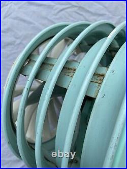 Vintage Westinghouse floor fan Model AFD10VC1 Working condition