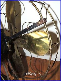 WORKS! Antique vtg c1913 Robbins & Myers 1159 Brass Blade FAN with Badge 17 R&M